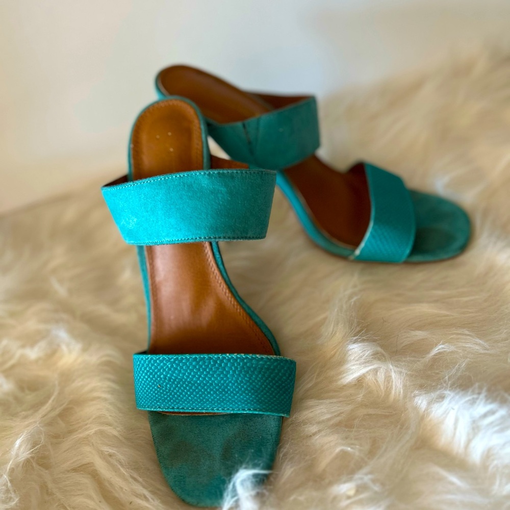 Turquoise X2B
